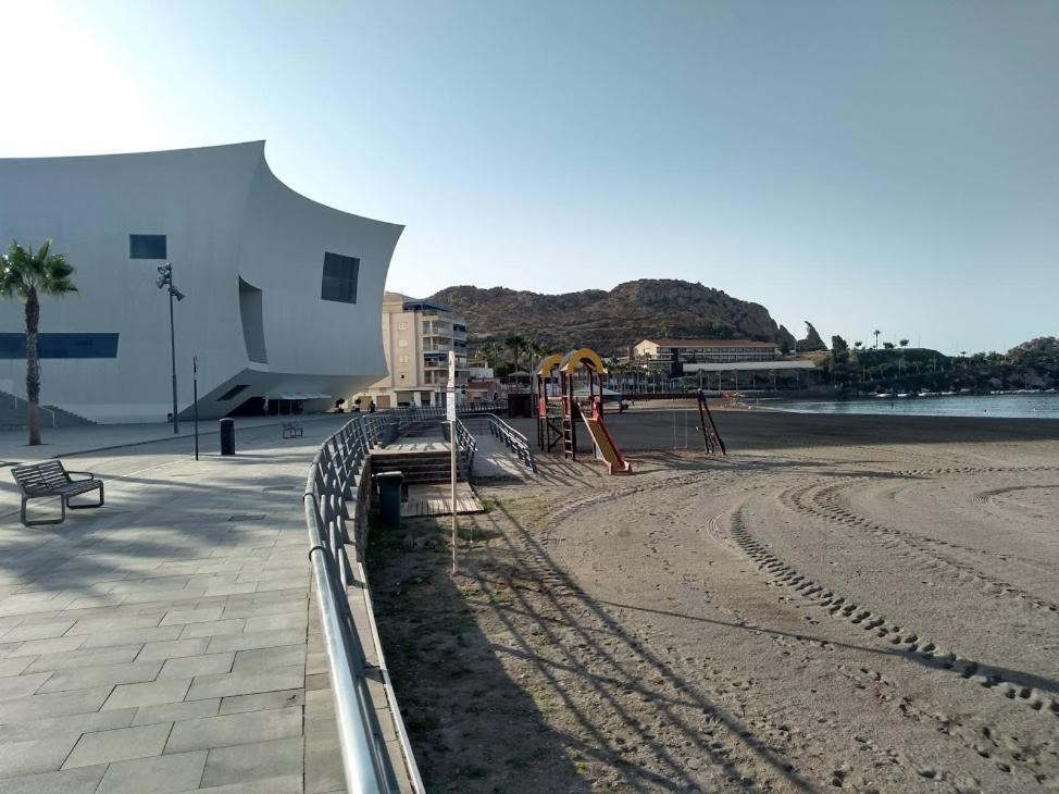 Aguilas Playa Exterior foto